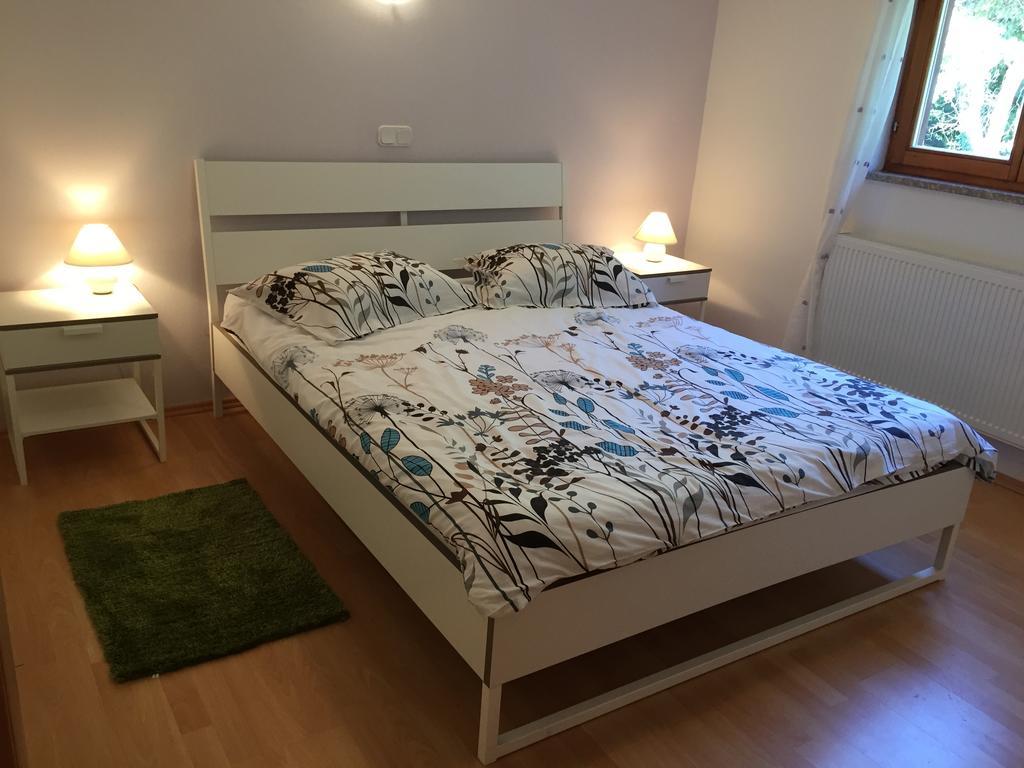 Holiday Home Maver Forty Porec Bagian luar foto