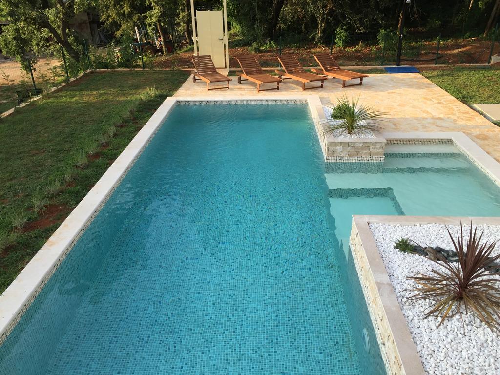 Holiday Home Maver Forty Porec Bagian luar foto