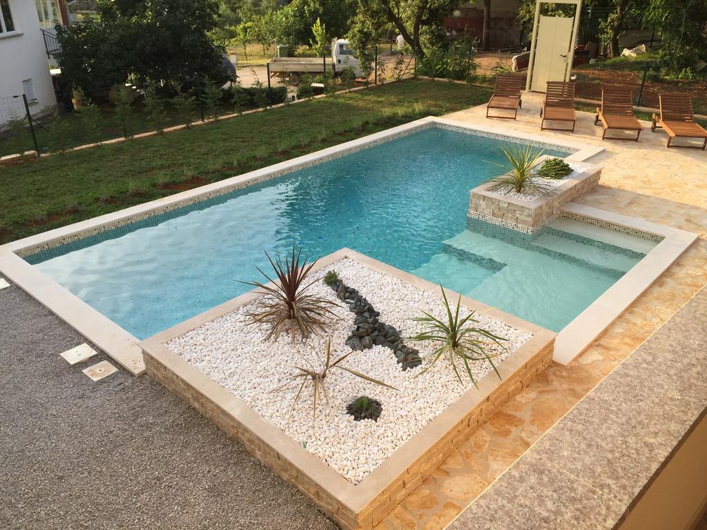 Holiday Home Maver Forty Porec Bagian luar foto